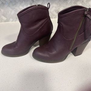 Ankle boots